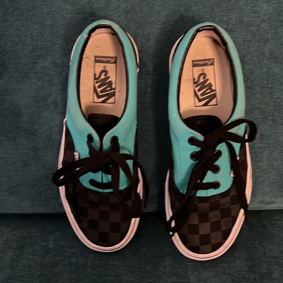 Vans Customs - Picture 2 of 4